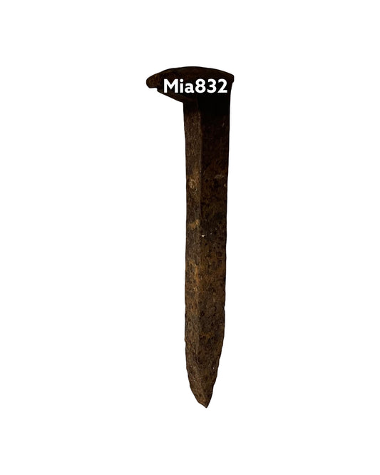 Mia832 Clavos